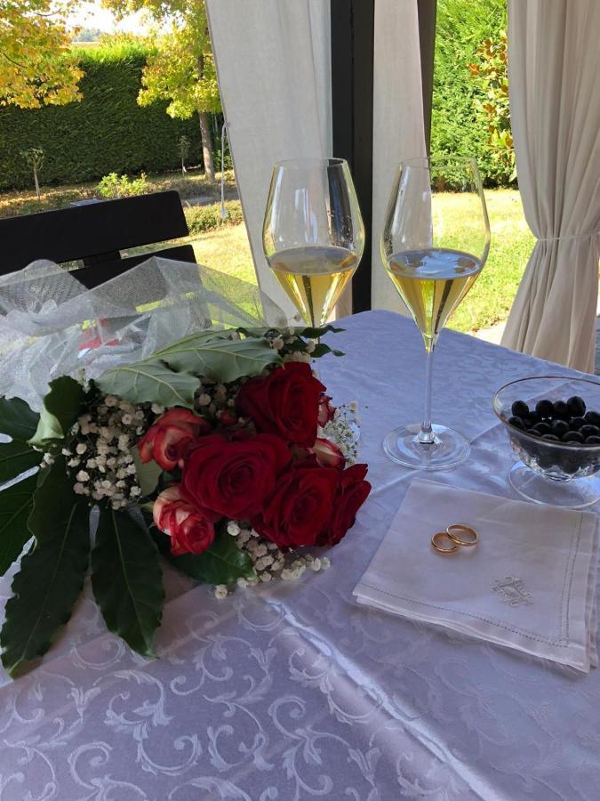 Suite Villa Aurelj Бароло Екстериор снимка