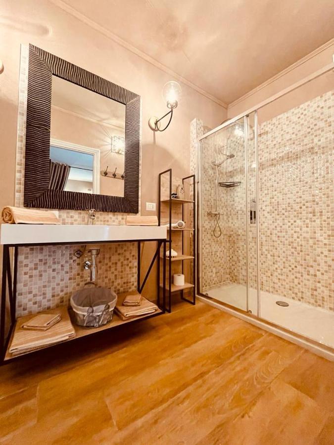 Suite Villa Aurelj Бароло Екстериор снимка